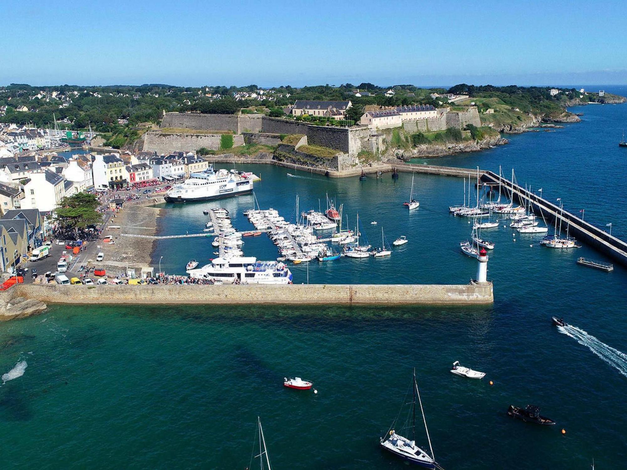 Appartement Renove En Plein Centre De Palais Avec Cour Ensoleillee, Proche Du Port, Animaux Acceptes - Fr-1-418-222 Eksteriør billede
